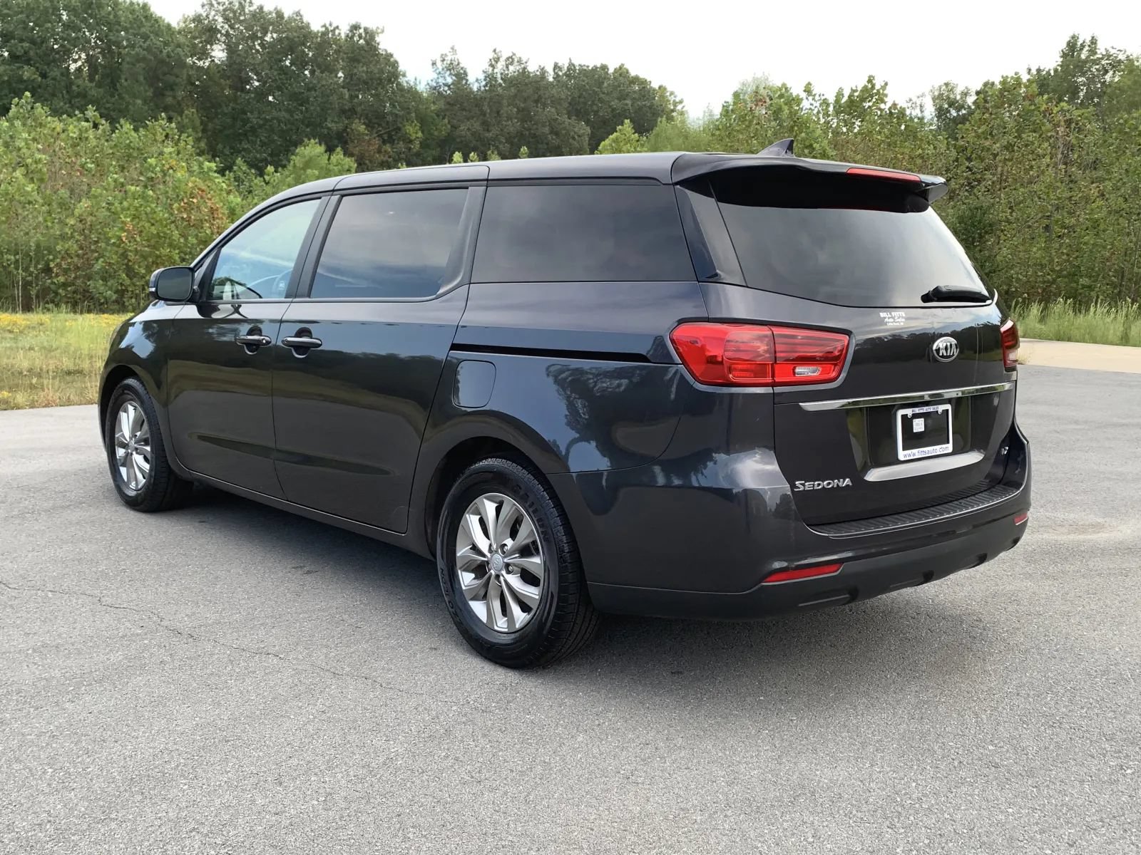 Used 2021 Kia Sedona LX FWD image 5