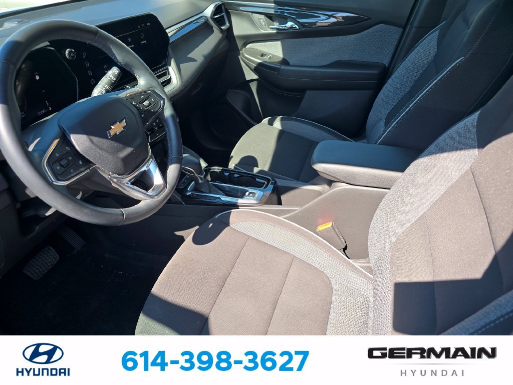 Used 2024 Chevrolet TrailBlazer LT w/ Convenience Package AWD/4WD image 18