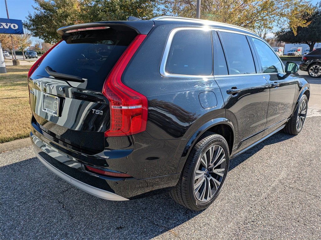 Certified 2022 Volvo XC90 T5 Momentum w/ Climate Package image 4