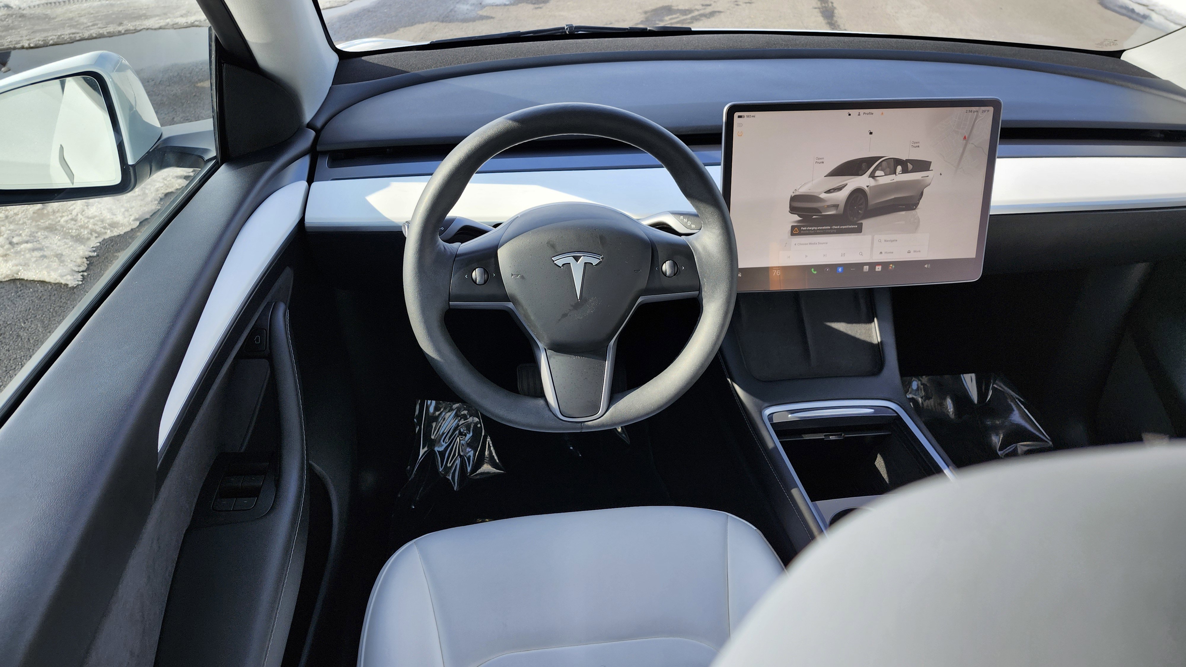 Used 2023 Tesla Model Y Long Range image 27