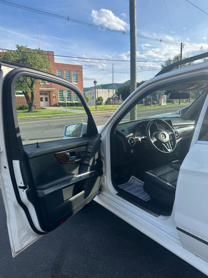 Used 2014 Mercedes-Benz GLK 350 4MATIC image 13