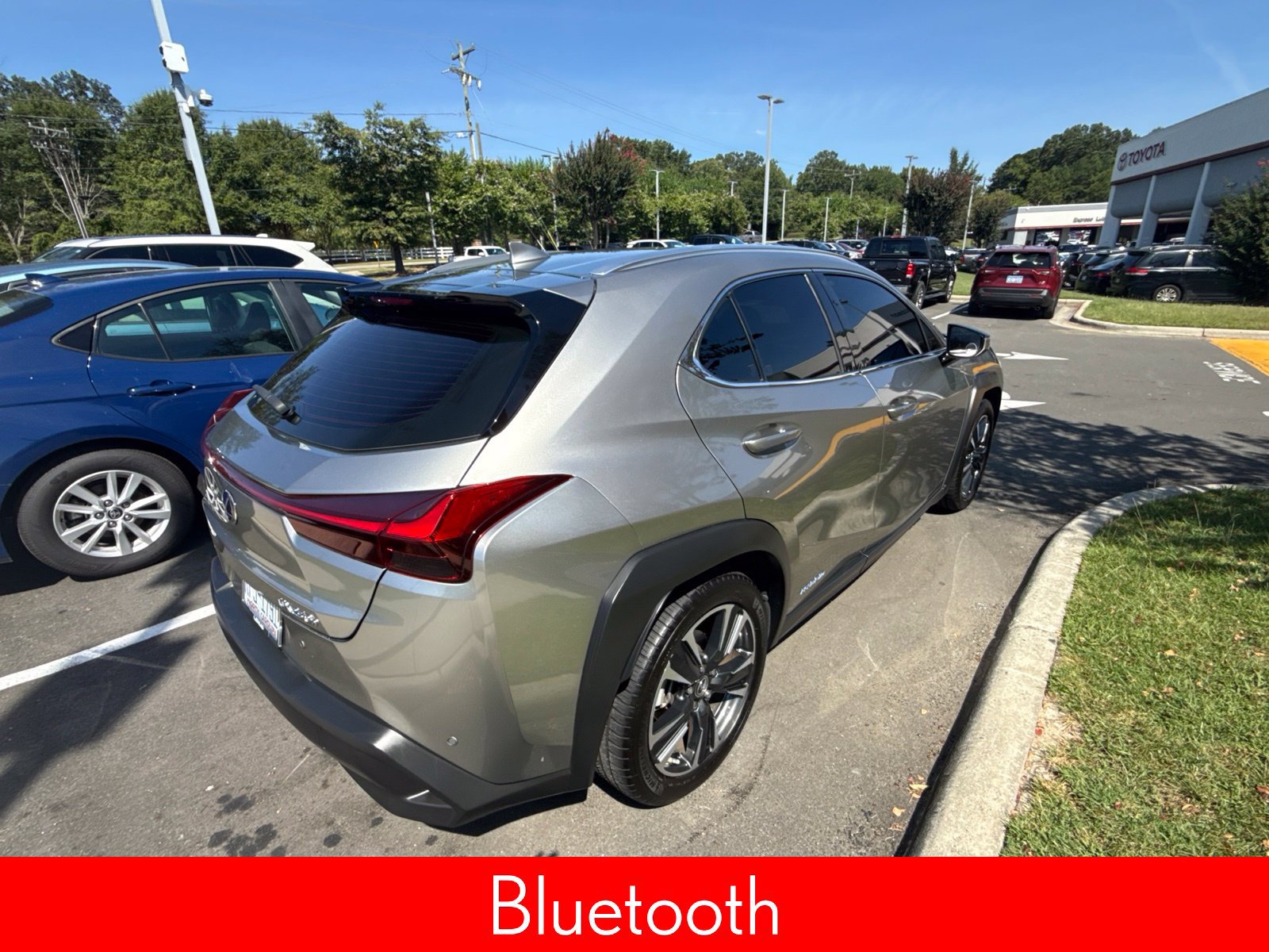Used 2020 Lexus UX 250h w/ Premium Package AWD/4WD image 8