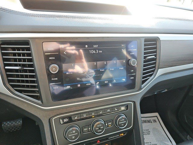 Used 2021 Volkswagen Atlas SE image 24