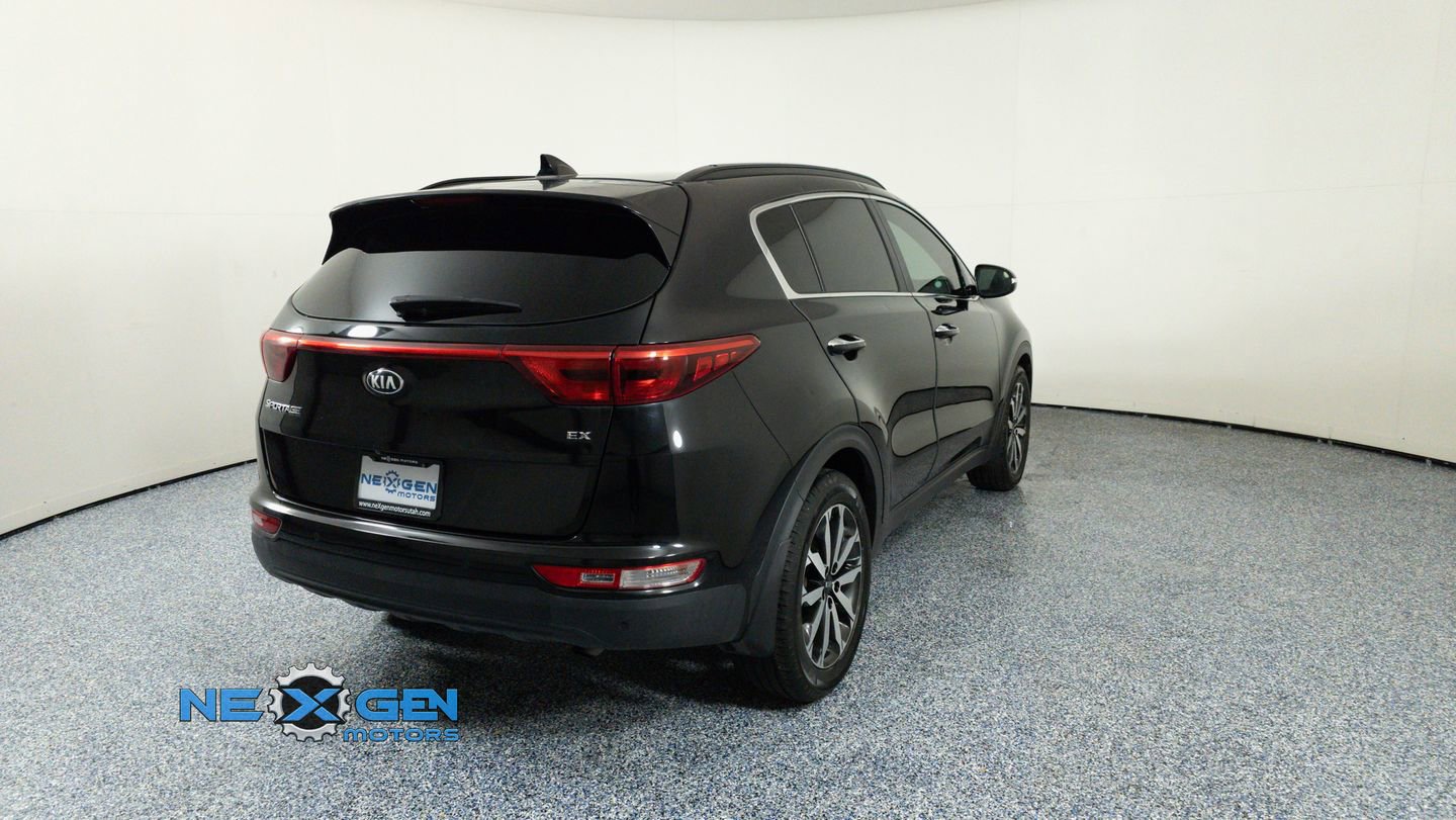 Used 2018 Kia Sportage EX w/ Option Group 040 image 7