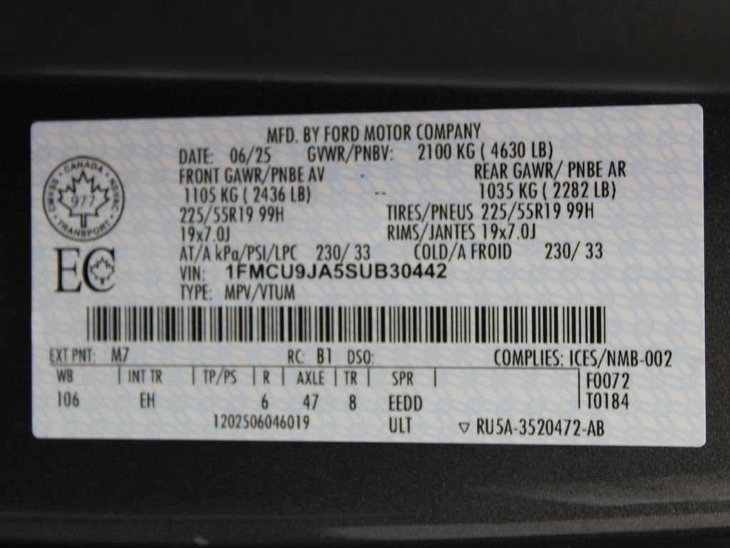Used 2025 Ford Escape Platinum AWD/4WD image 60