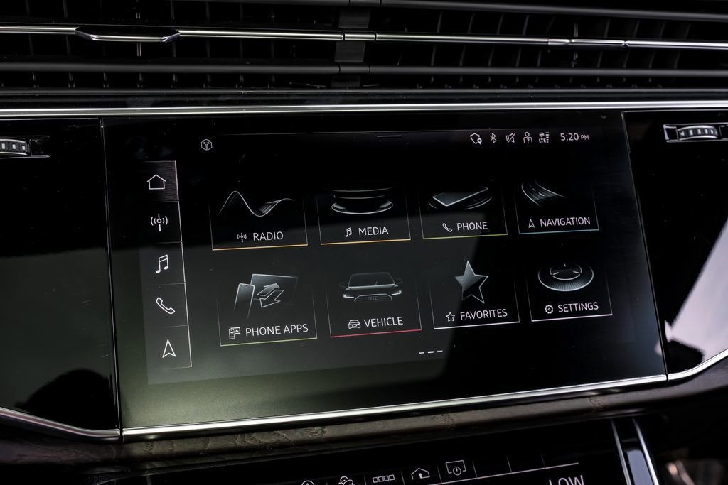 Used 2022 Audi Q8 Premium Plus image 28