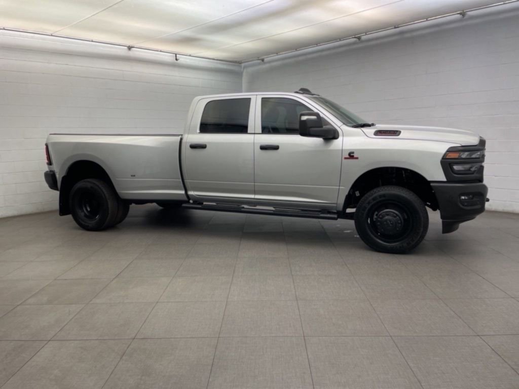 New 2026 RAM 3500 Tradesman image 2