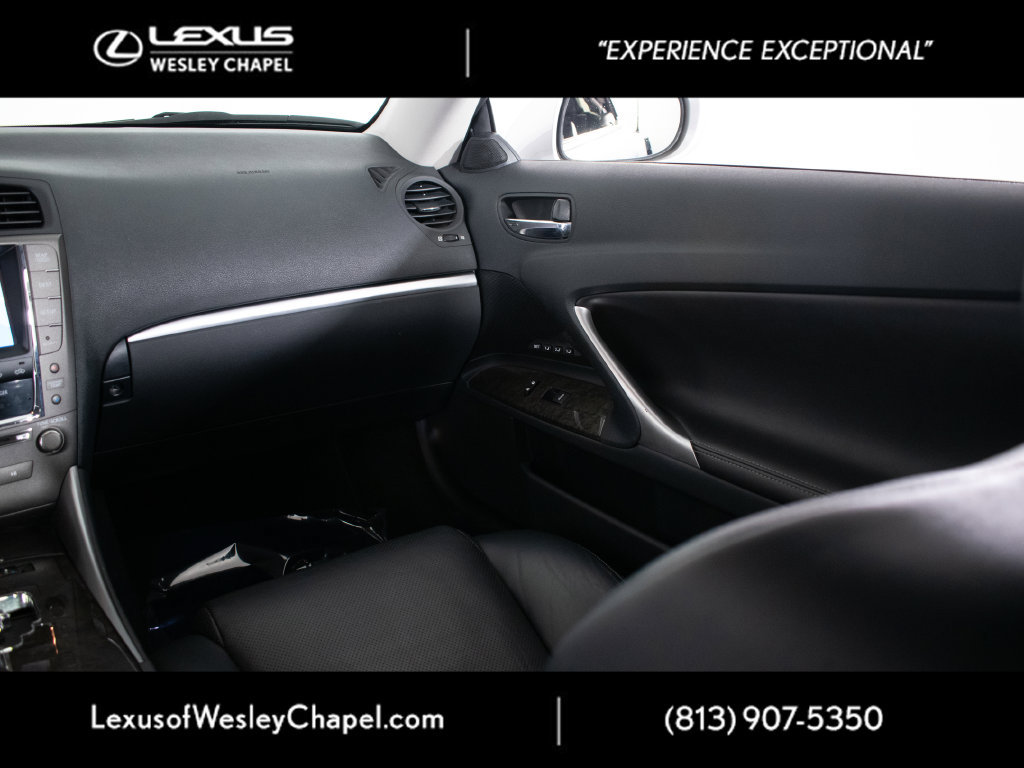 Used 2015 Lexus IS 250C w/ Luxury Package RWD image 19