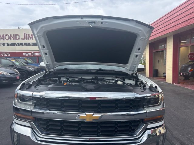 Used 2018 Chevrolet Silverado 1500 LT w/ All Star Edition AWD/4WD image 17
