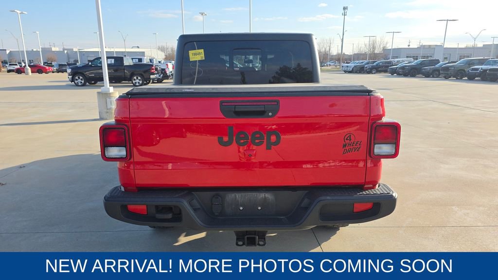 Used 2021 Jeep Gladiator Willys image 4