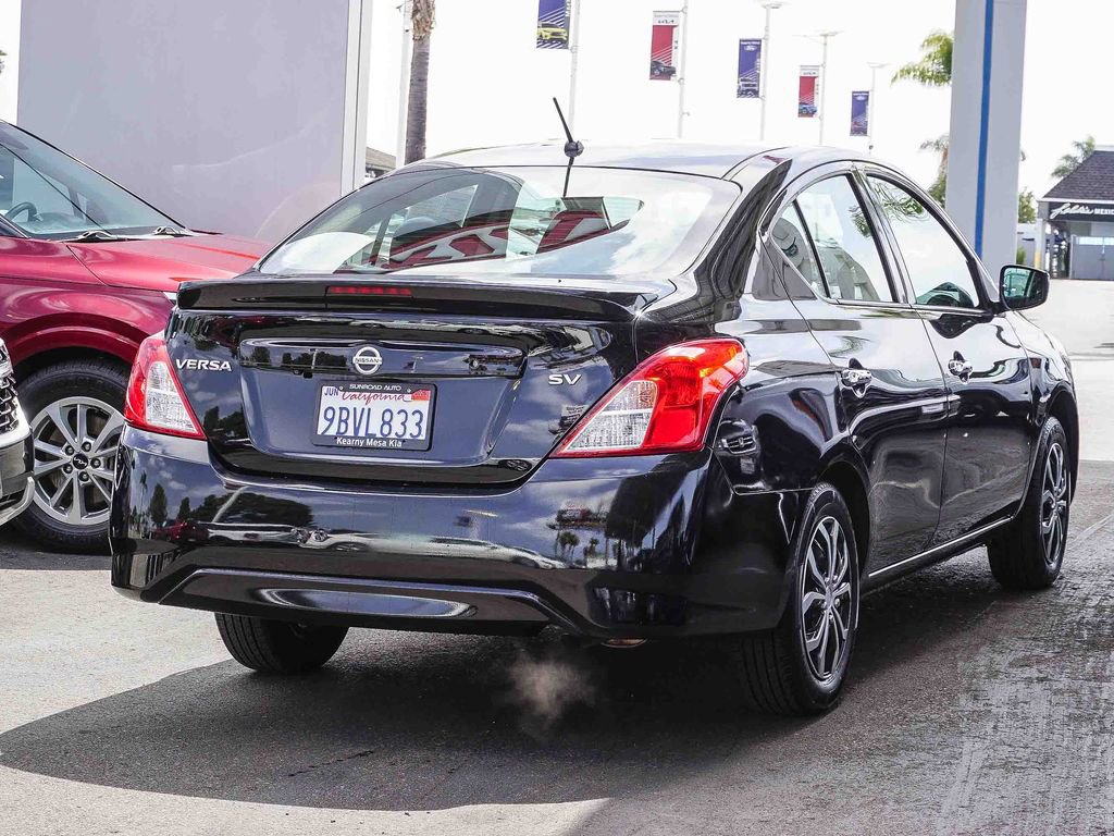 Used 2019 Nissan Versa SV FWD image 7