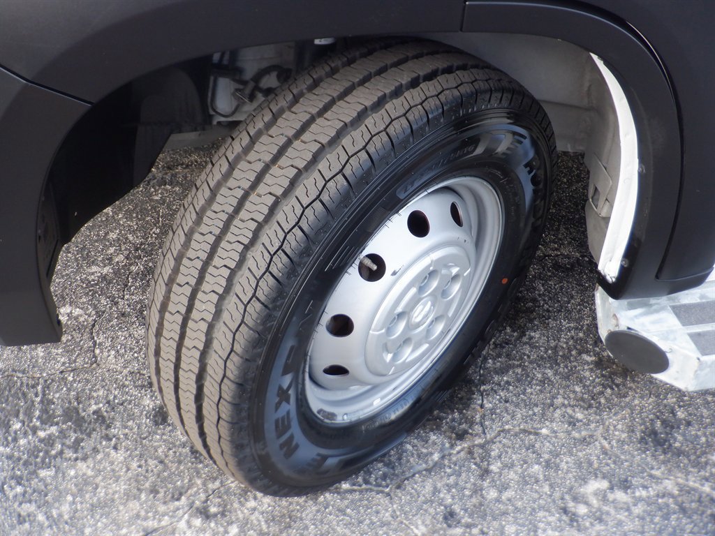 Used 2023 RAM ProMaster 2500 image 19