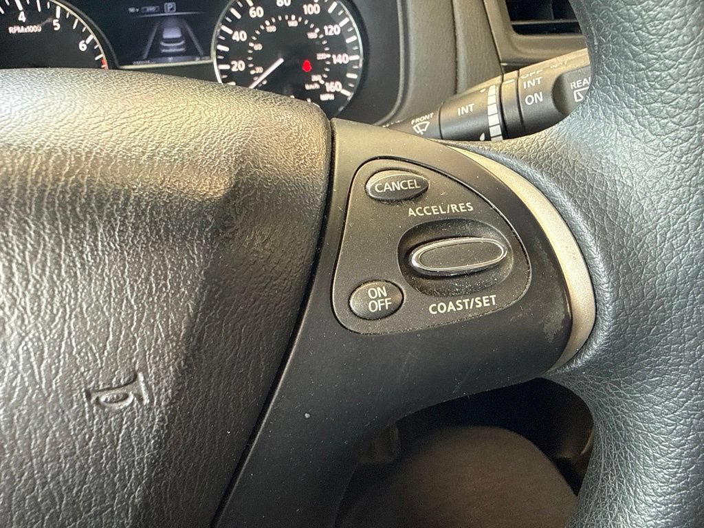 Used 2019 Nissan Pathfinder S AWD/4WD image 18