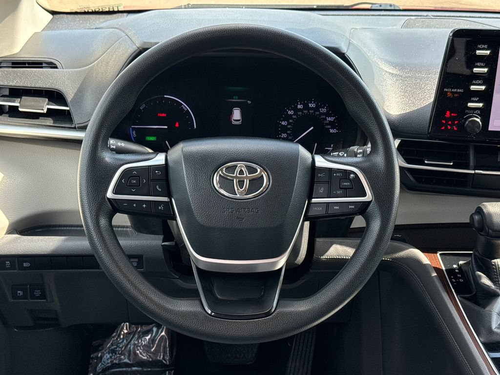 Used 2021 Toyota Sienna LE AWD/4WD image 12
