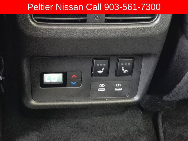Used 2024 Nissan Rogue Platinum w/ Platinum Premium Package FWD image 25