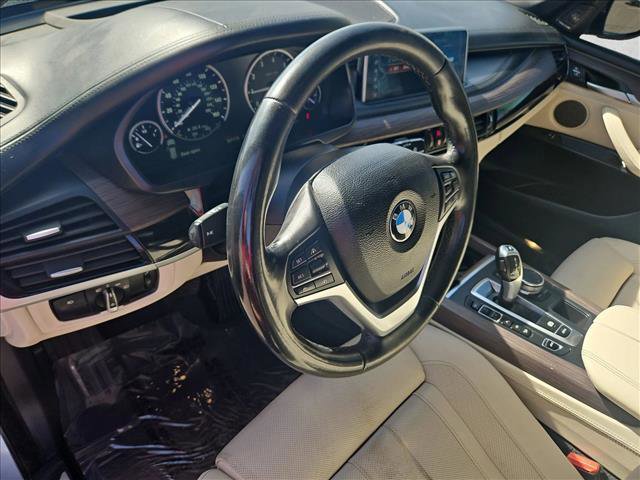 Used 2017 BMW X5 xDrive40e image 9