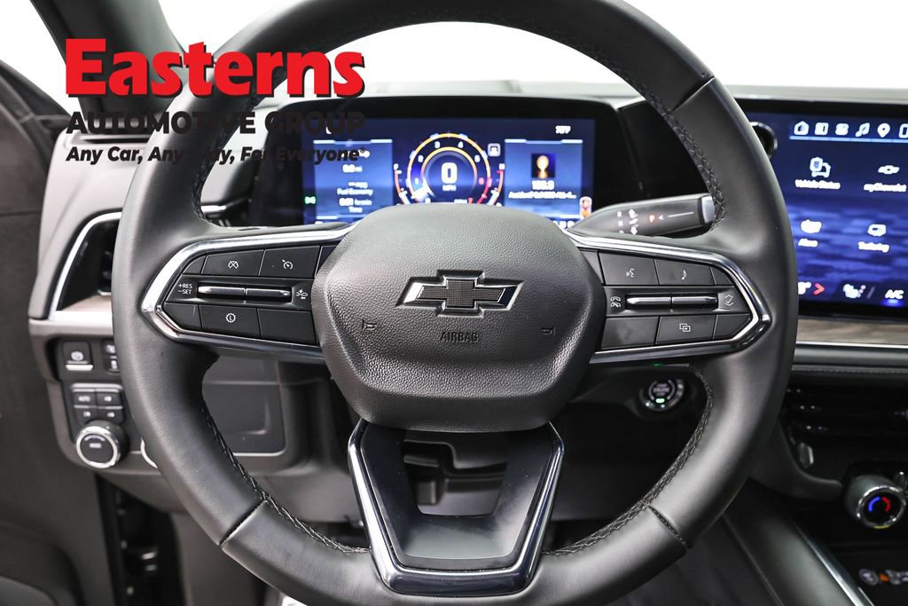 Used 2025 Chevrolet Suburban Z71 AWD/4WD image 10