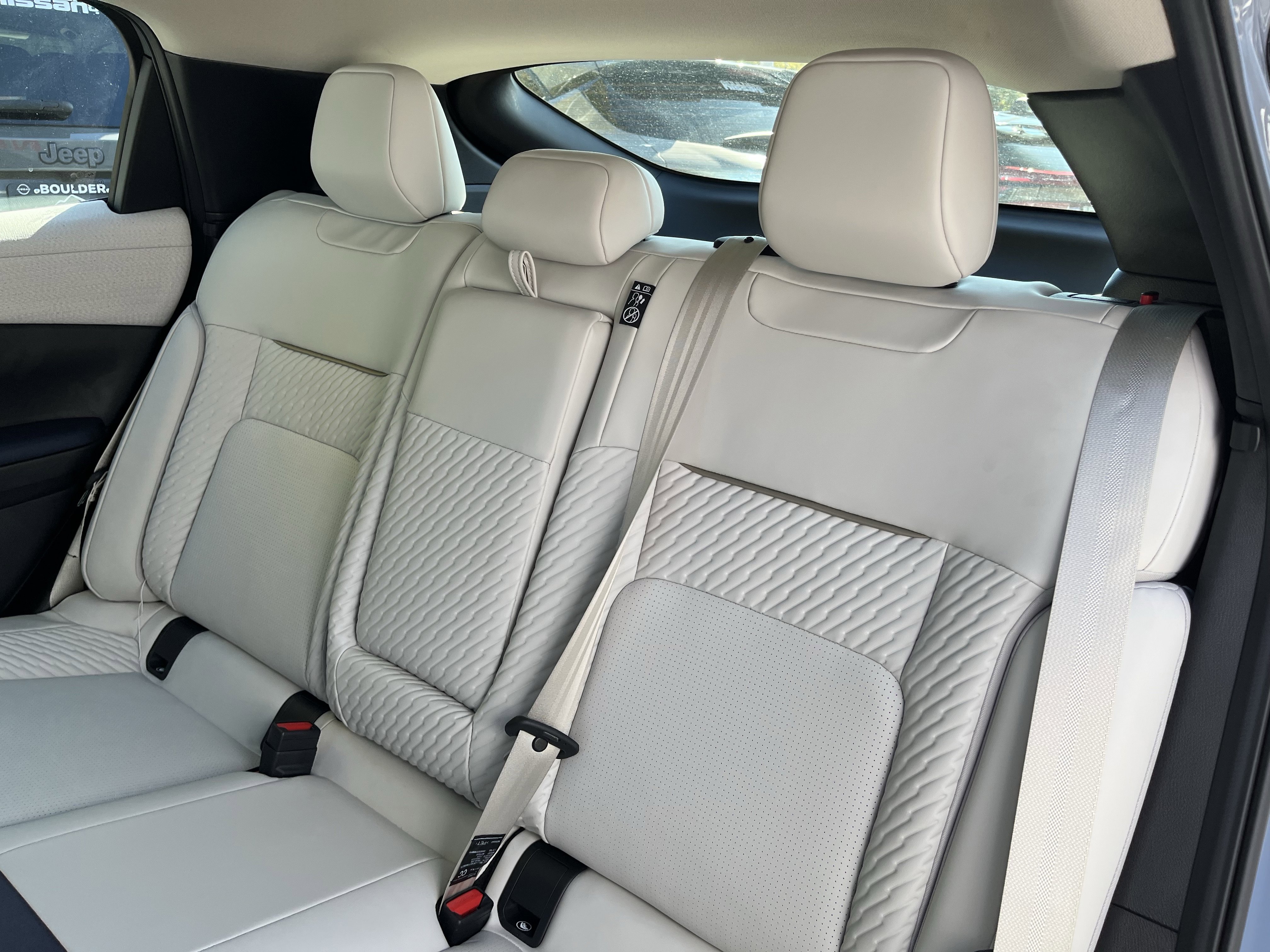 New 2026 Nissan Leaf Platinum+ w/ Cargo Package (Platinum+) image 27