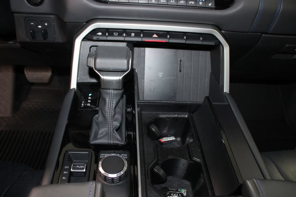Used 2025 Toyota Sequoia Platinum w/ Tow Technology Package AWD/4WD image 31