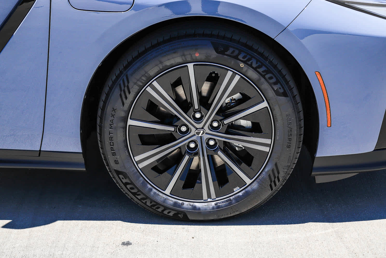 New 2026 Lexus ES 350e FWD image 9