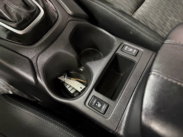 Used 2020 Nissan Rogue SV w/ Premium Package image 16