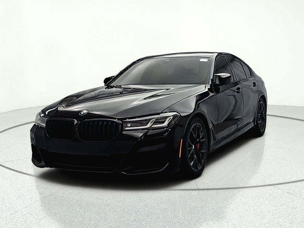Used 2021 BMW M550i xDrive w/ Executive Package AWD/4WD image 2