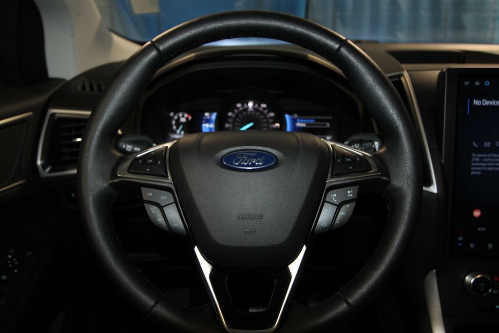 Used 2024 Ford Edge SEL w/ Convenience Package AWD/4WD image 12