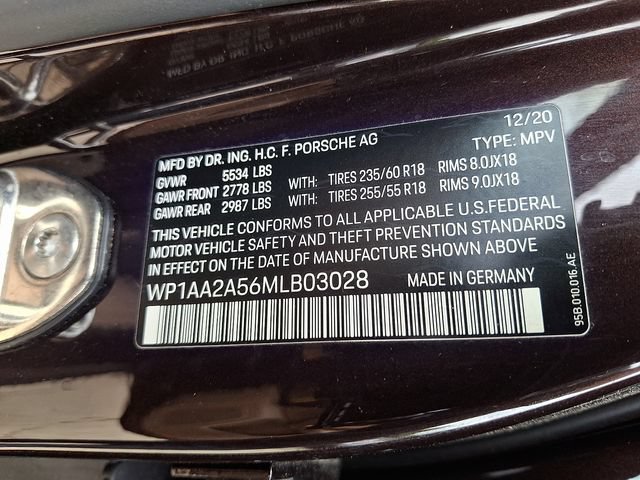 Used 2021 Porsche Macan AWD/4WD image 27