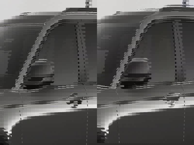 New 2025 Jeep Grand Cherokee Limited w/ Black Appearance Package image 14