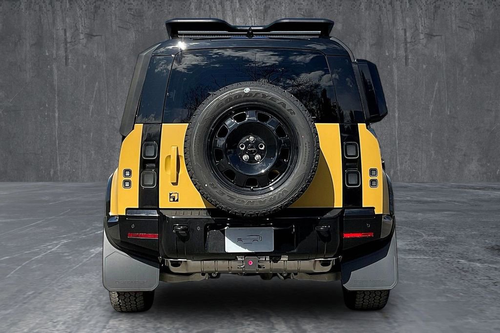 New 2026 Land Rover Defender 110 AWD/4WD image 4