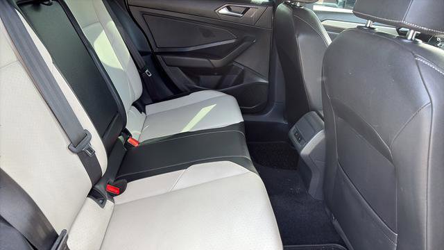 Used 2020 Volkswagen Jetta R-Line w/ R-Line Cold Weather Package FWD image 22
