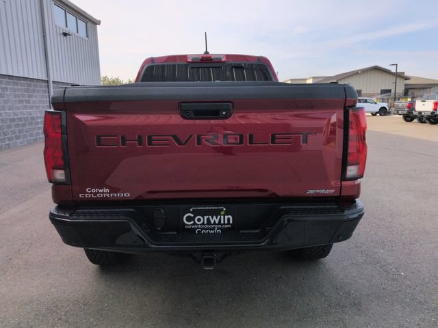 Used 2024 Chevrolet Colorado ZR2 w/ ZR2 Convenience Package III AWD/4WD image 4