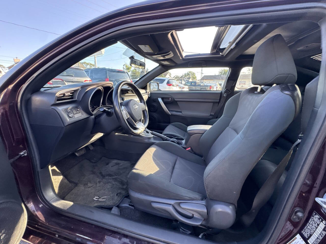 Used 2011 Scion tC Base 2dr Coupe 6A image 23