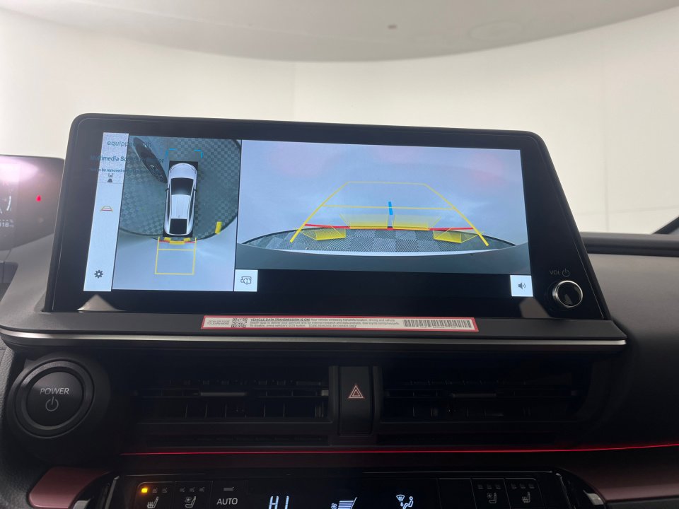 New 2026 Toyota Prius Plug-In Hybrid image 16