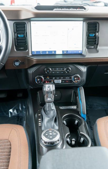 Used 2023 Ford Bronco Outer Banks image 16