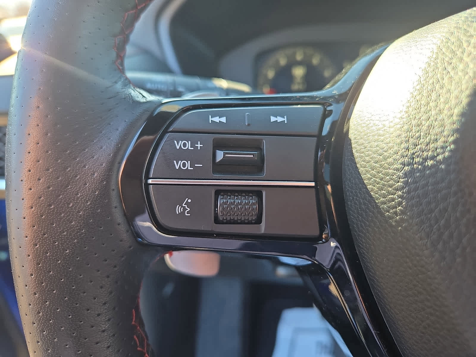 Certified 2025 Acura ADX A-Spec image 23