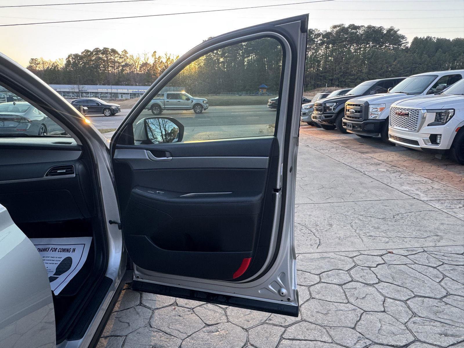 Used 2022 Hyundai Palisade SEL w/ 8P Bench Seat Package image 18