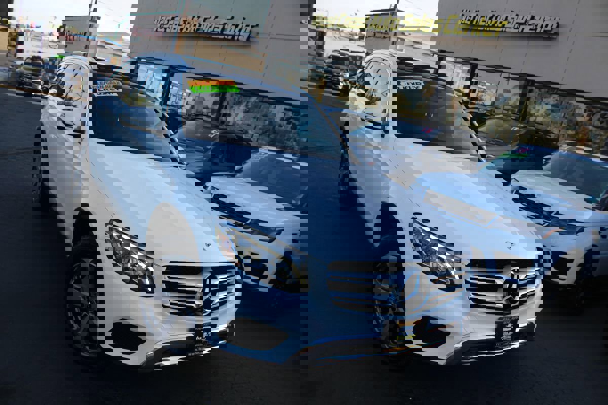 Used 2019 Mercedes-Benz GLC 300 4MATIC image 39