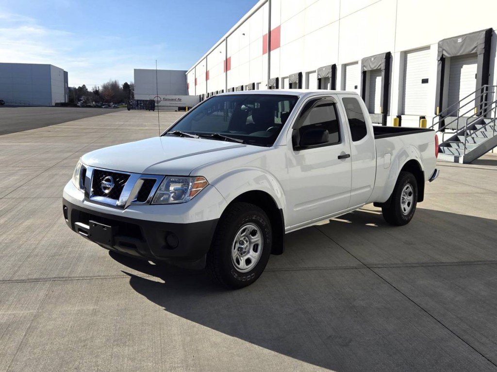 Used 2015 Nissan Frontier S RWD image 1