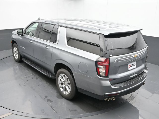 Used 2023 Chevrolet Suburban Premier AWD/4WD image 46