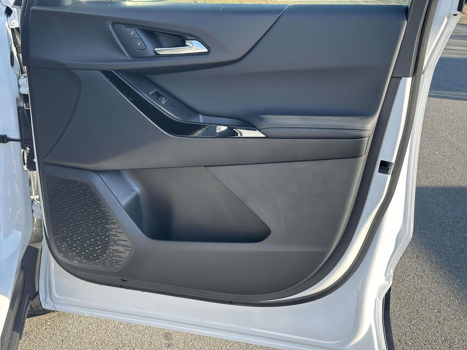 New 2026 Chevrolet Equinox LT image 26