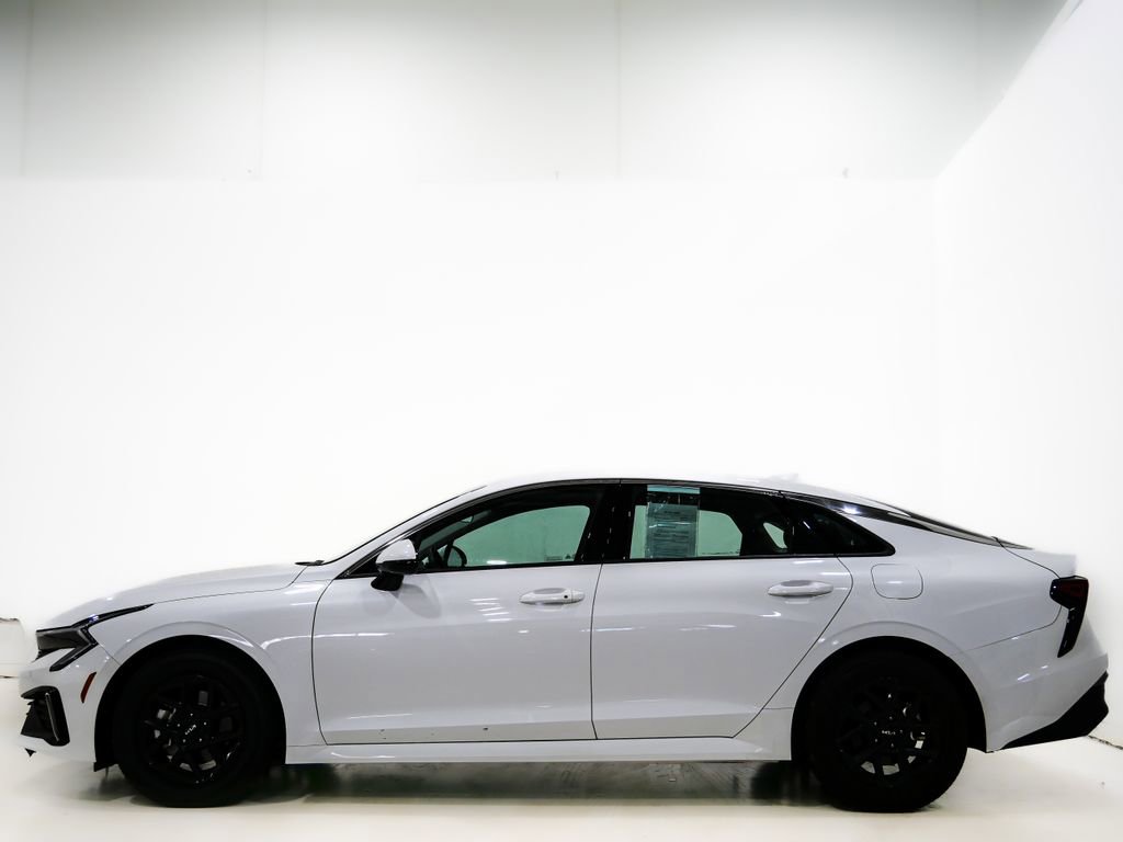 Used 2025 Kia K5 LXS image 5