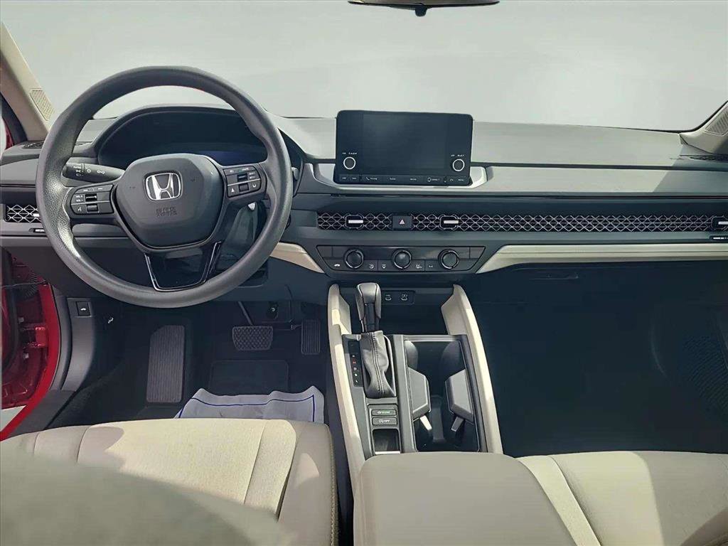 Used 2024 Honda Accord EX image 11