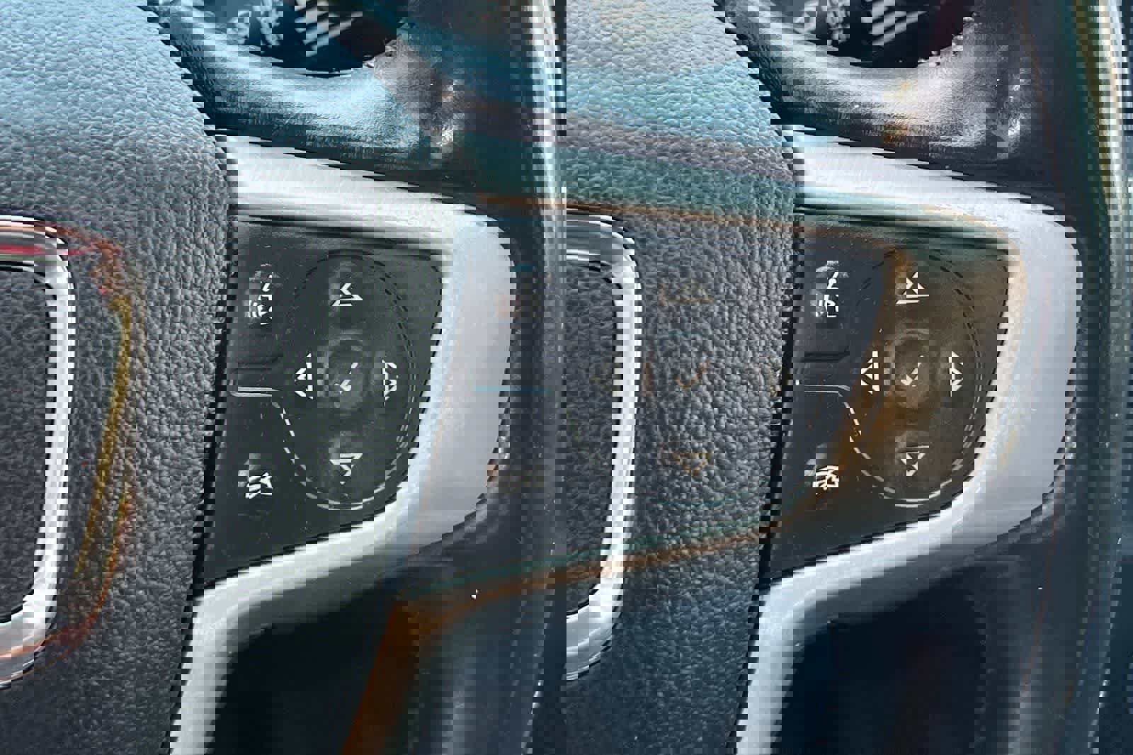 Used 2018 GMC Terrain SLE w/ Driver Convenience Package image 31