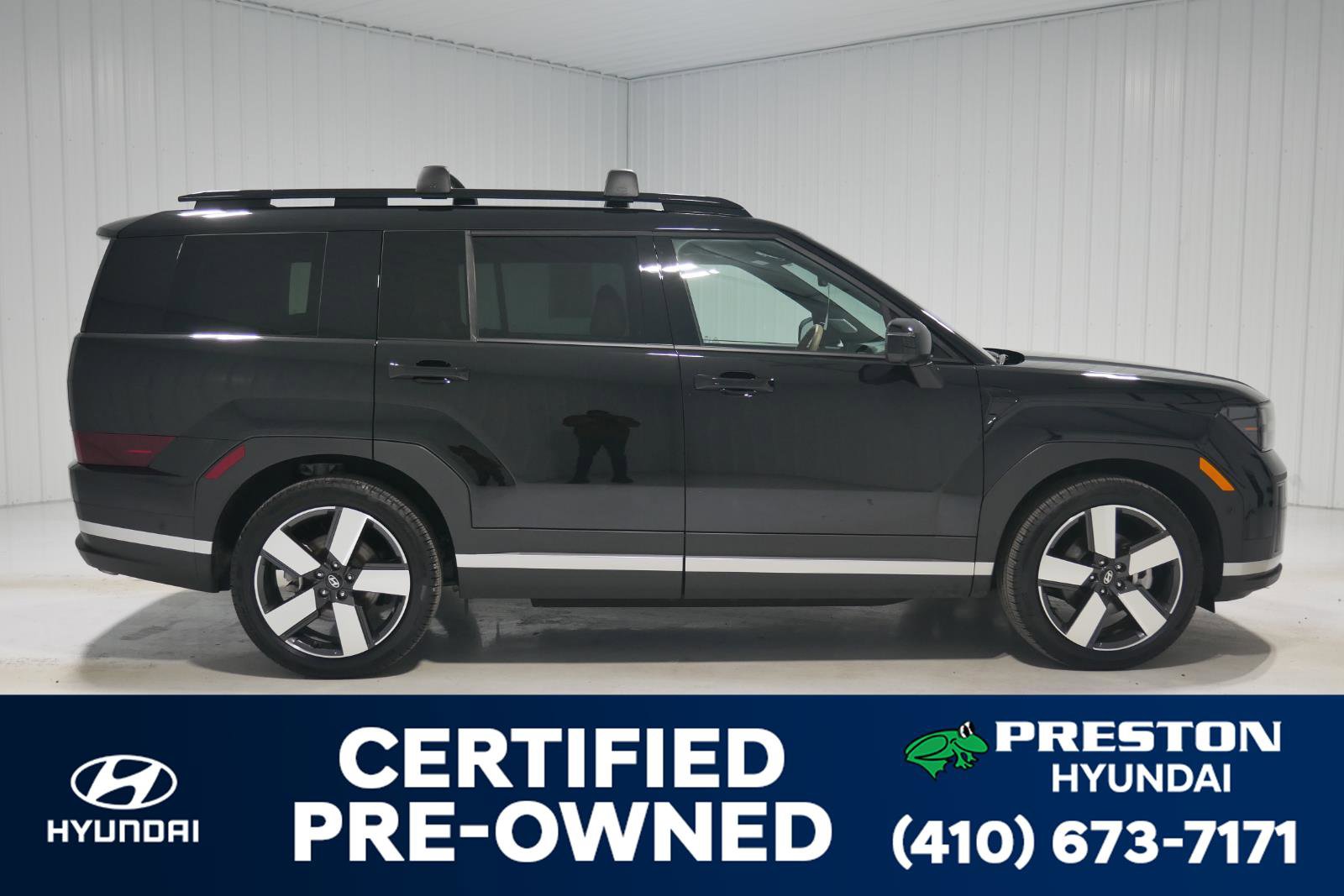 Used 2025 Hyundai Santa Fe Limited image 3