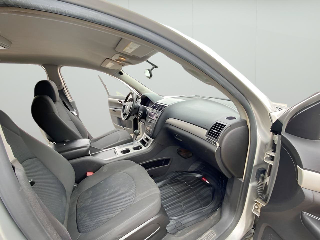 Used 2007 Saturn Outlook XE w/ Advanced Audio Pkg FWD image 39