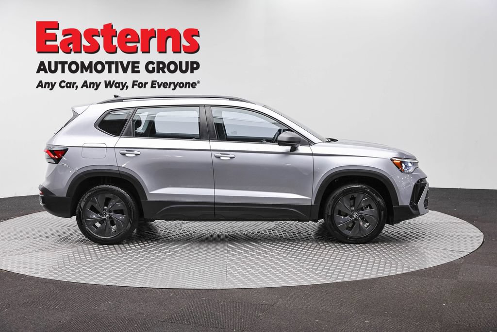 Used 2025 Volkswagen Taos S FWD image 5