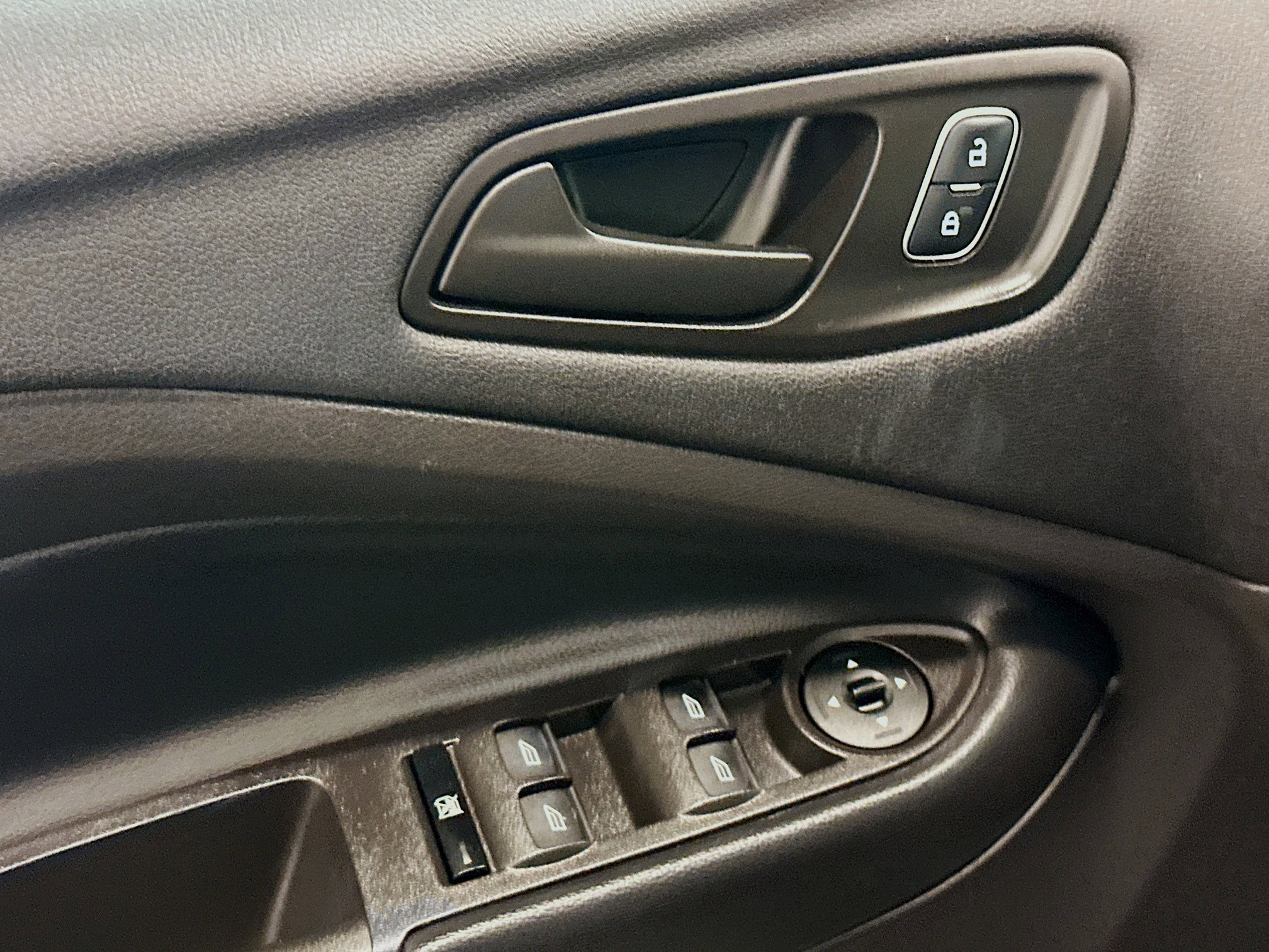 Used 2018 Ford Escape S image 15