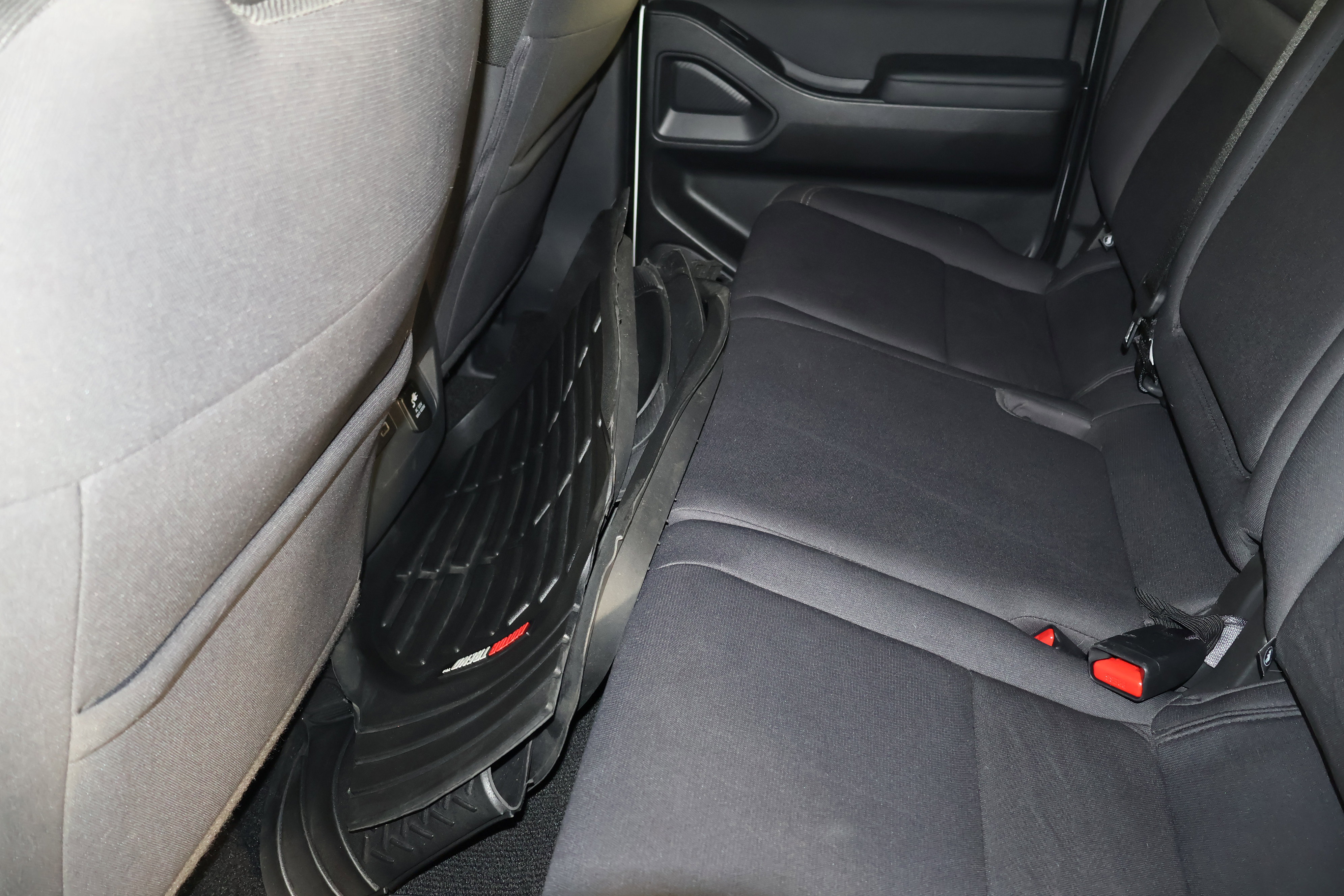 Used 2022 Nissan Frontier SV image 51