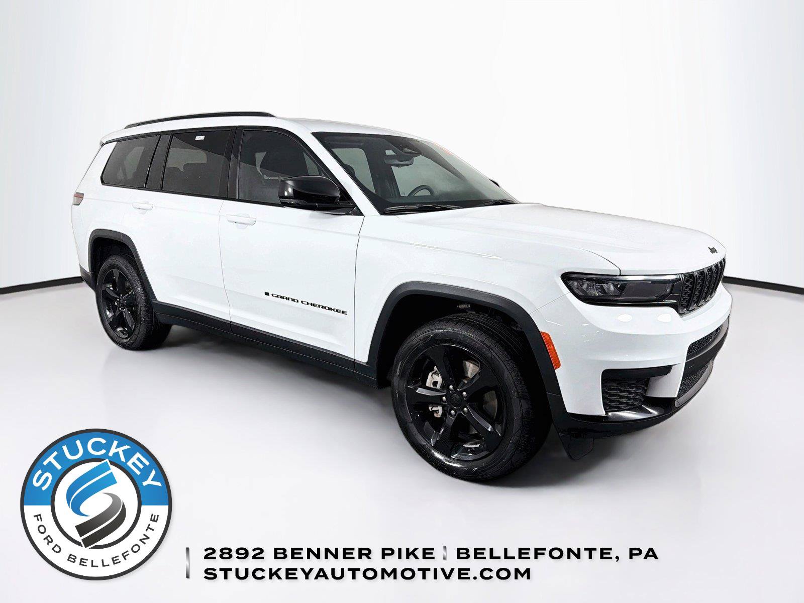 Used 2023 Jeep Grand Cherokee L Laredo